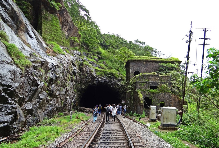 The tunnel that we crossed by walk